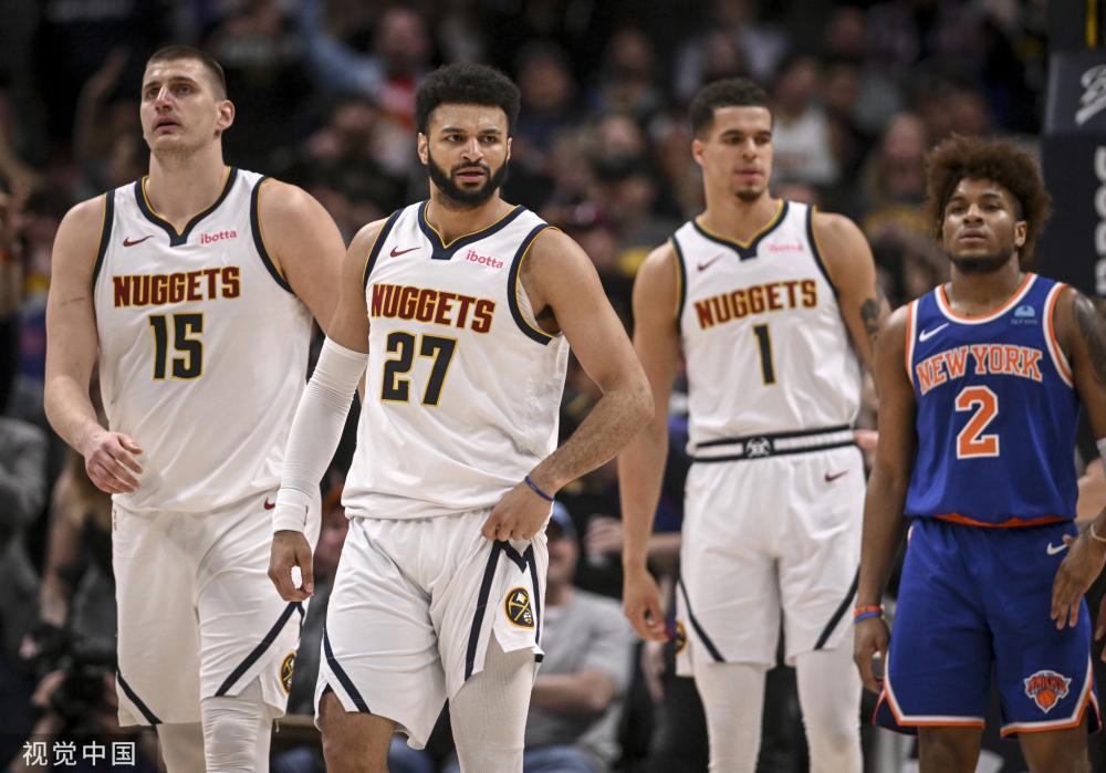 在社交平台 在社交平台